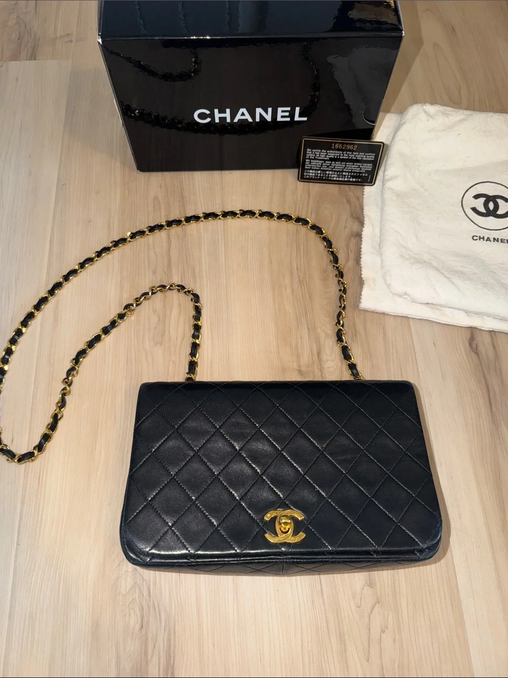 CHANEL Vintage Quilted Leather Shoulder Bag with Gold Chain and CC Turn-Lock